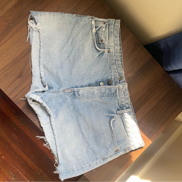 GRLFRND Helena Blue Jean Shorts - Picture 1 of 8